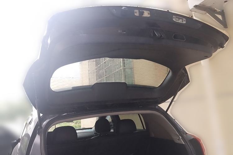 Used Kia Sportage R 2012 2.0L Automatic Two-Wheel Drive NAVI Trunk