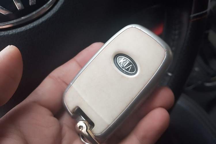 Used Kia Sportage R 2012 2.0L Automatic Two-Wheel Drive NAVI Vehicle Key
