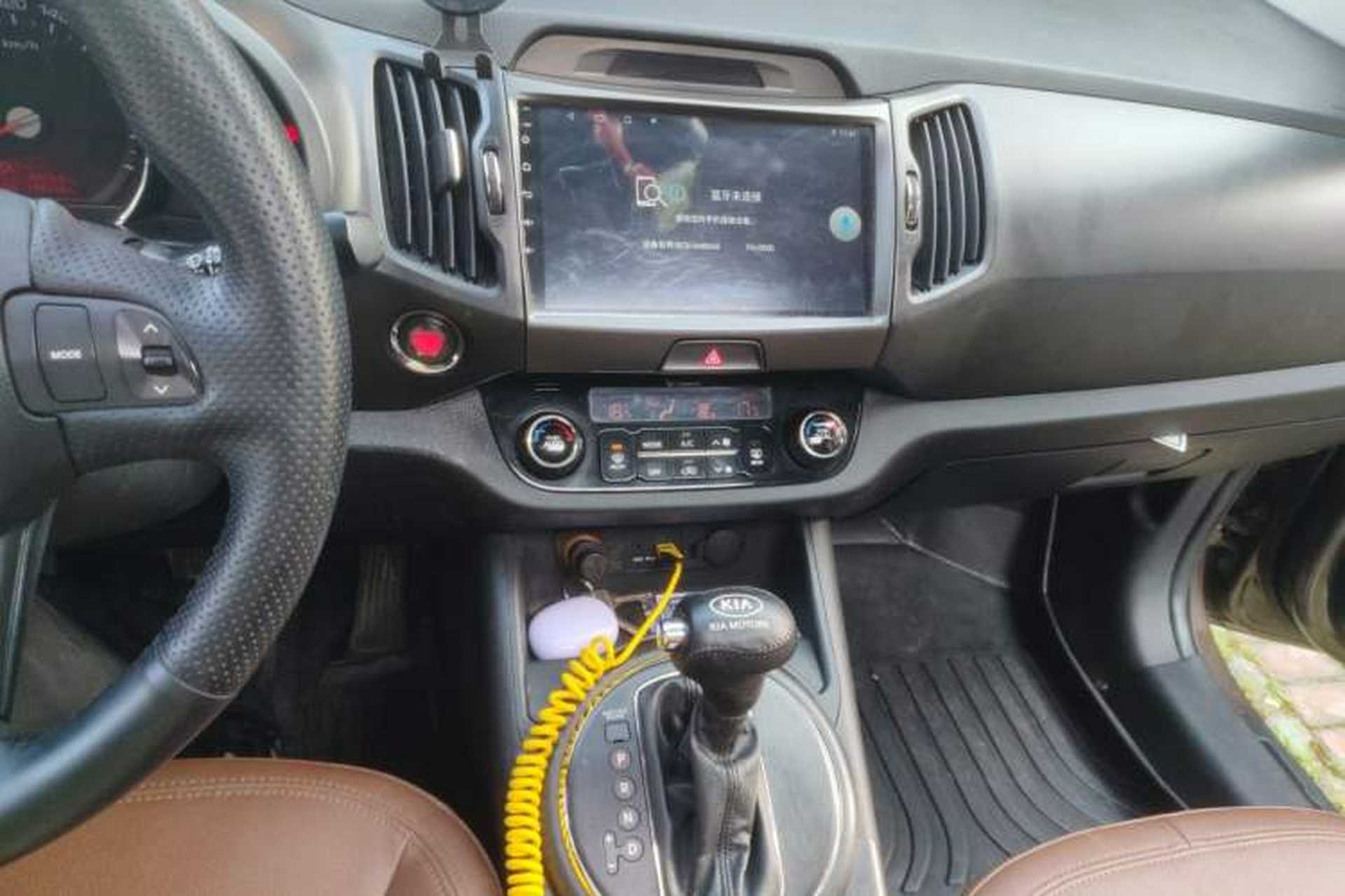 Used Kia Sportage R 2012 2.0L Automatic Two-Wheel Drive GLS Audio And AC Panel