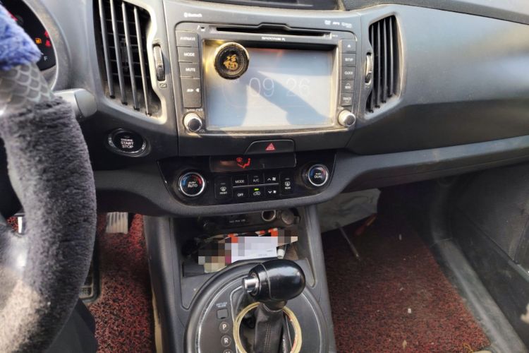 Used Kia Sportage R 2012 2.0L Automatic Two-Wheel Drive NAVI Audio And AC Panel