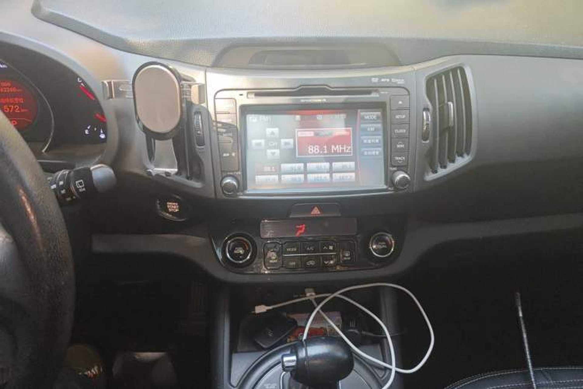 Used Kia Sportage R 2012 2.0L Automatic Two-Wheel Drive NAVI Audio And AC Panel