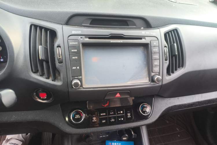 Used Kia Sportage R 2012 2.0L Automatic Two-Wheel Drive GLS Audio And AC Panel