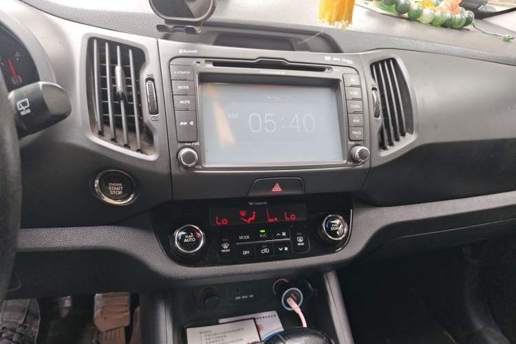 Used Kia Sportage R 2012 2.0L Automatic Two-Wheel Drive NAVI Audio And AC Panel