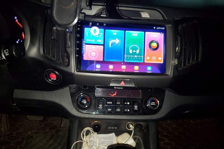 Used Kia Sportage R 2012 2.0L Automatic Two-Wheel Drive NAVI Audio And AC Panel