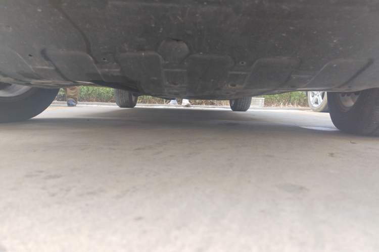Used Kia Sportage R 2012 2.0L Automatic Two-Wheel Drive GLS Chassis Front