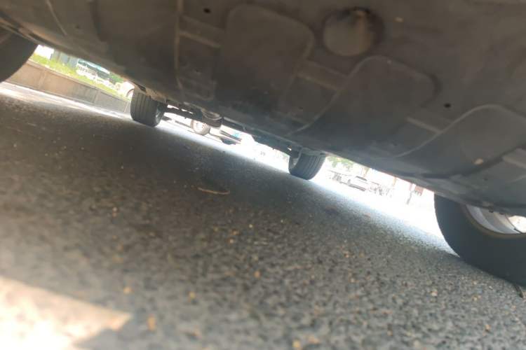Used Kia Sportage R 2012 2.0L Automatic Two-Wheel Drive GLS Chassis Front