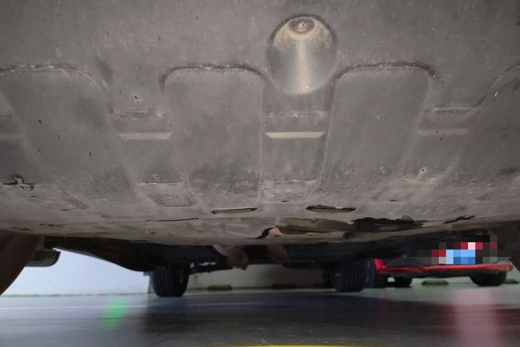 Used Kia Sportage R 2012 2.0L Automatic Two-Wheel Drive GLS Chassis Front