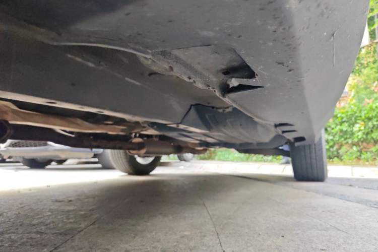 Used Kia Sportage R 2012 2.0L Automatic Two-Wheel Drive NAVI Chassis Front Left