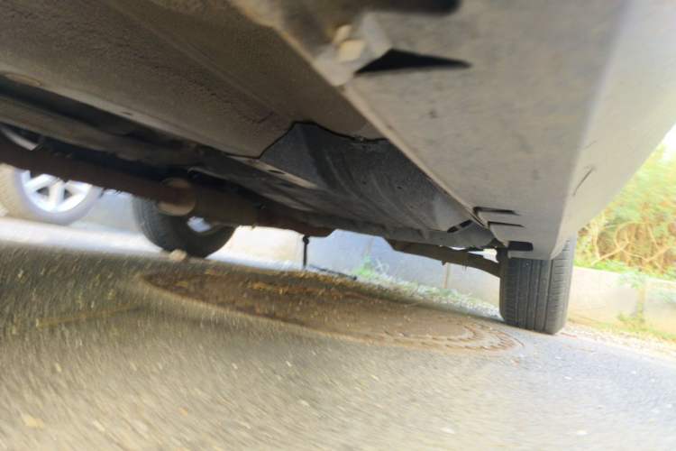 Used Kia Sportage R 2012 2.0L Automatic Two-Wheel Drive GL Trim Chassis Front Left