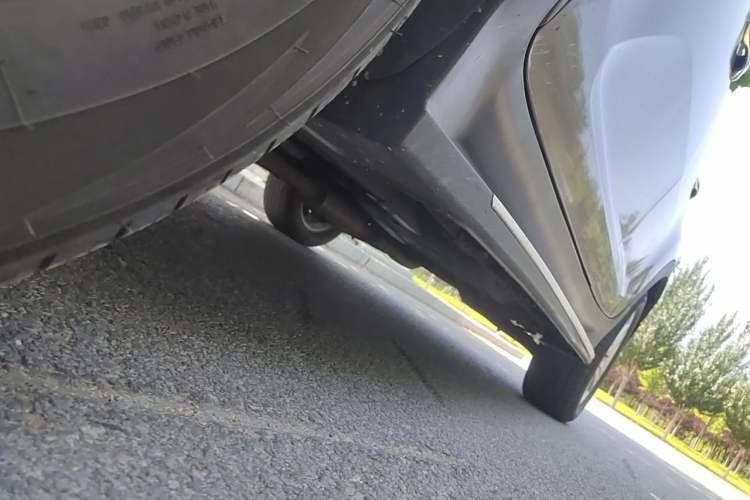 Used Kia Sportage R 2012 2.0L Automatic Two-Wheel Drive GLS Chassis Front Left