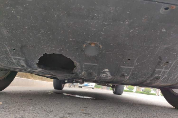 Used Kia Sportage R 2012 2.0L Automatic Two-Wheel Drive GLS Chassis Front