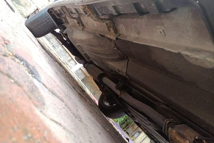 Used Kia Sportage R 2012 2.0L Automatic Two-Wheel Drive GLS Chassis Front Right