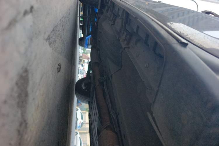 Used Kia Sportage R 2012 2.0L Automatic Two-Wheel Drive GL Trim Chassis Front Right