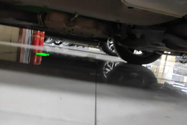 Used Kia Sportage R 2012 2.0L Automatic Two-Wheel Drive GLS Chassis Front Right