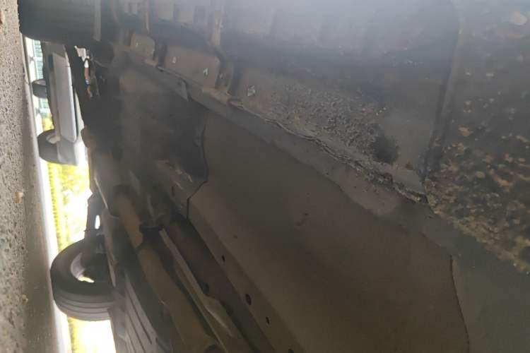 Used Kia Sportage R 2012 2.0L Automatic Two-Wheel Drive NAVI Chassis Front Right