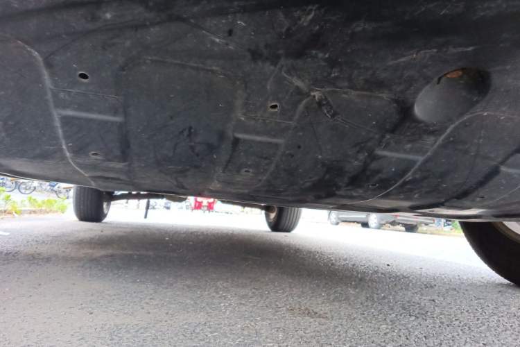 Used Kia Sportage R 2012 2.0L Manual Two-Wheel Drive GL Trim Chassis Front