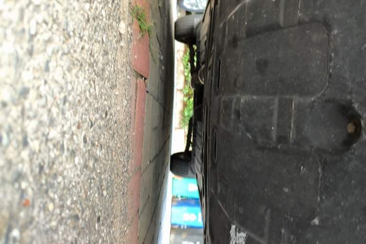 Used Kia Sportage R 2012 2.0L Automatic Two-Wheel Drive GLS Chassis Front