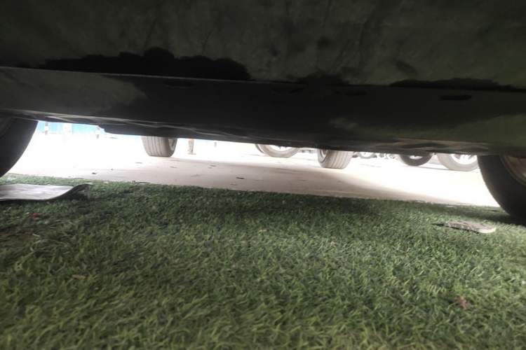 Used Kia Sportage R 2012 2.0L Automatic Two-Wheel Drive GLS Chassis Front