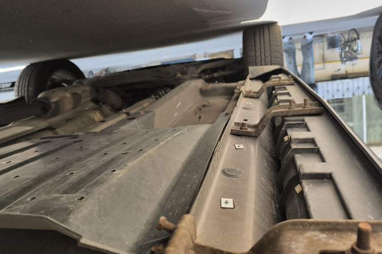 Used Kia Sportage R 2012 2.0L Automatic Two-Wheel Drive GLS Chassis Rear Left