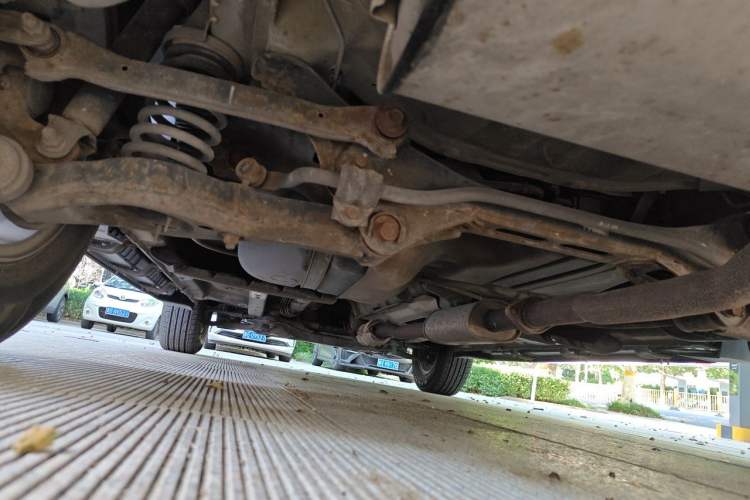 Used Kia Sportage R 2012 2.0L Automatic Two-Wheel Drive GL Trim Chassis Rear Left