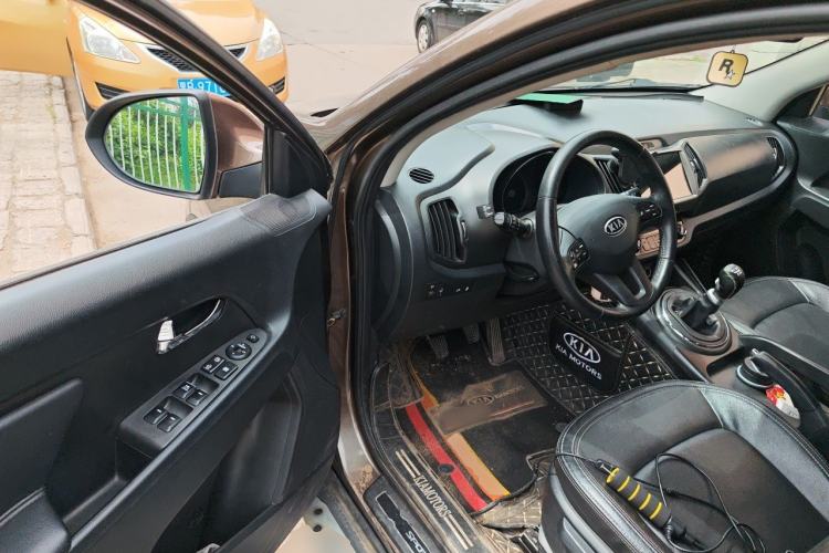 Used Kia Sportage R 2012 2.0L Manual Two-Wheel Drive GLS Driver Seat