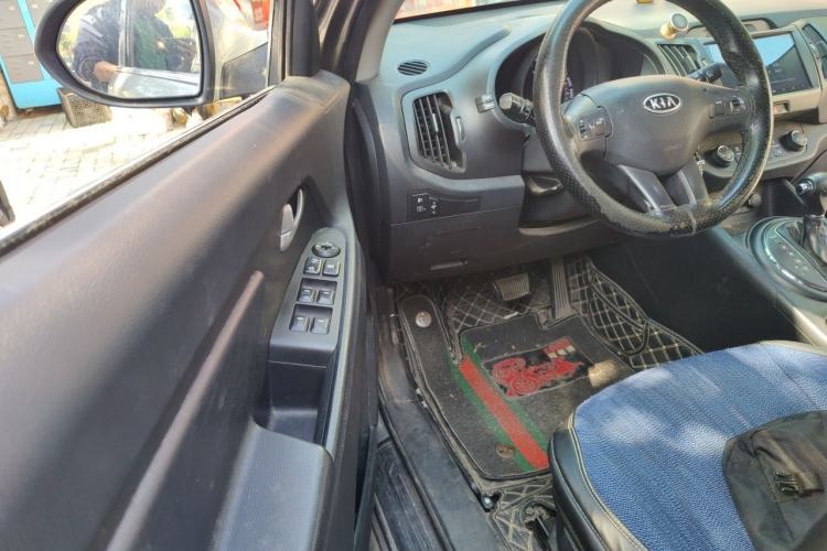 Used Kia Sportage R 2012 2.0L Automatic Two-Wheel Drive GL Trim Driver Seat