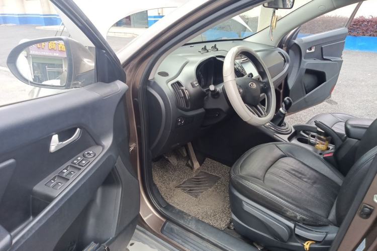 Used Kia Sportage R 2012 2.0L Manual Two-Wheel Drive GL Trim Driver Seat