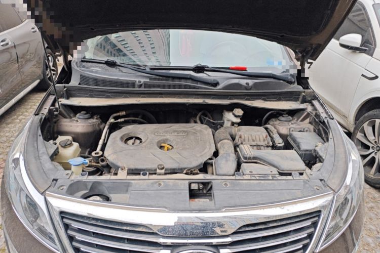 Used Kia Sportage R 2012 2.0L Automatic Two-Wheel Drive GLS Engine Bay