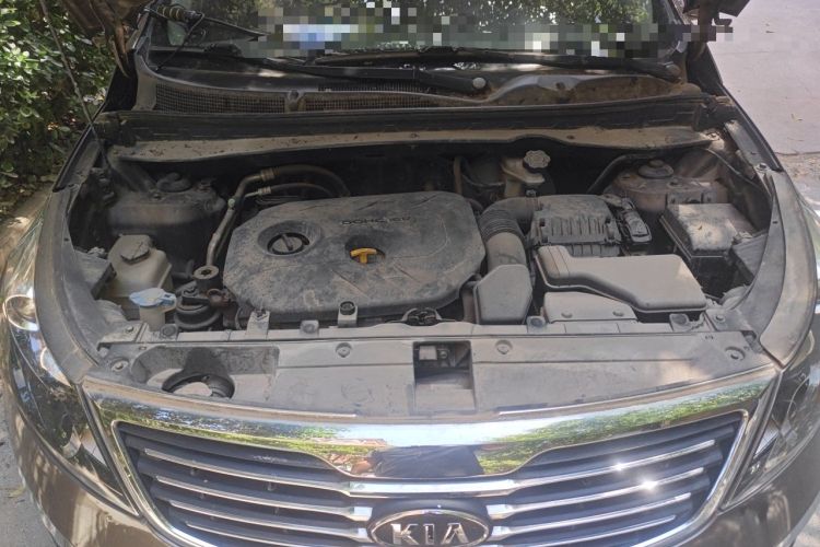 Used Kia Sportage R 2012 2.0L Automatic Two-Wheel Drive NAVI Engine Bay
