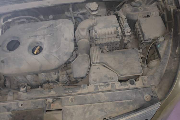 Used Kia Sportage R 2012 2.0L Automatic Two-Wheel Drive GLS Engine Bay Left