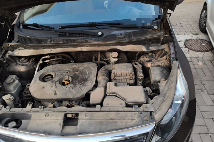 Used Kia Sportage R 2012 2.0L Automatic Two-Wheel Drive GLS Engine Bay Left