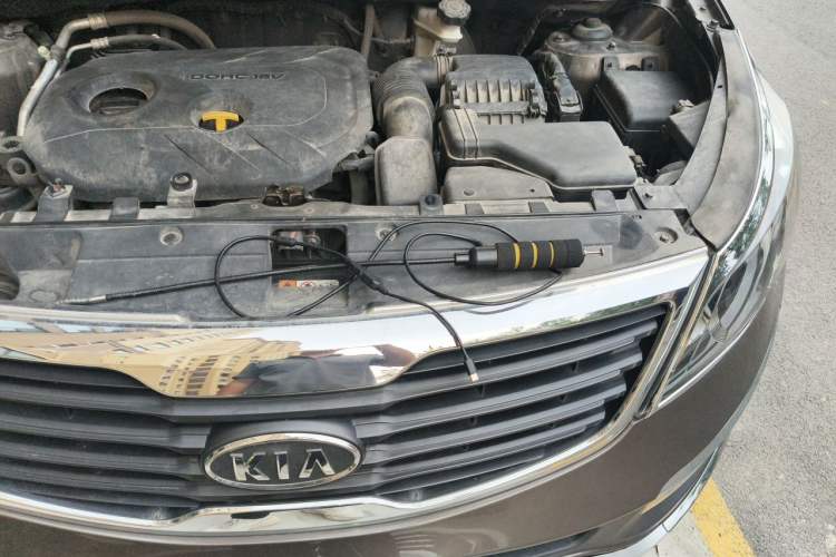 Used Kia Sportage R 2012 2.0L Automatic Two-Wheel Drive GL Trim Engine Bay Left