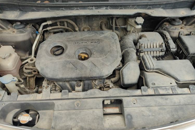 Used Kia Sportage R 2012 2.0L Automatic Two-Wheel Drive NAVI Engine Bay