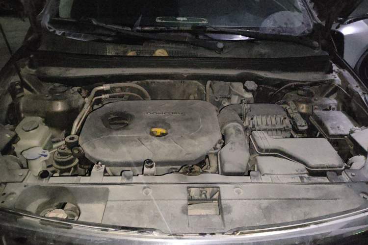 Used Kia Sportage R 2012 2.0L Automatic Two-Wheel Drive NAVI Engine Bay
