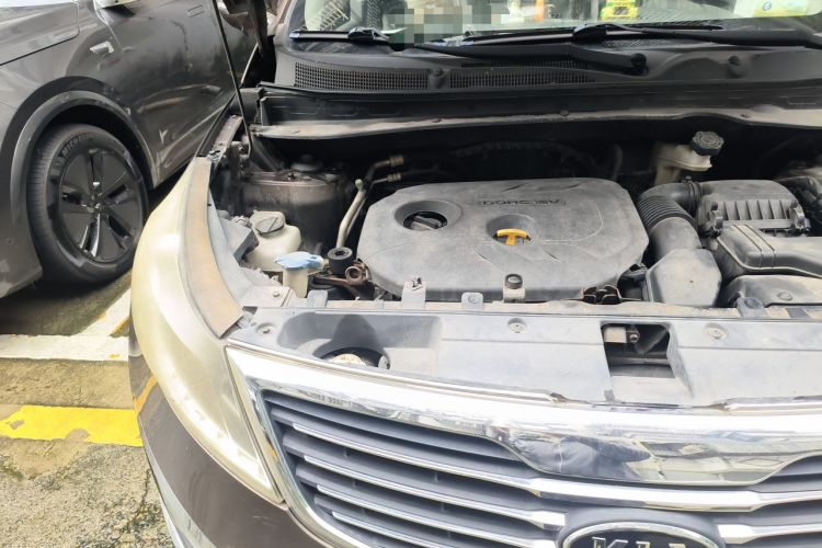 Used Kia Sportage R 2012 2.0L Automatic Two-Wheel Drive GLS Engine Bay Right