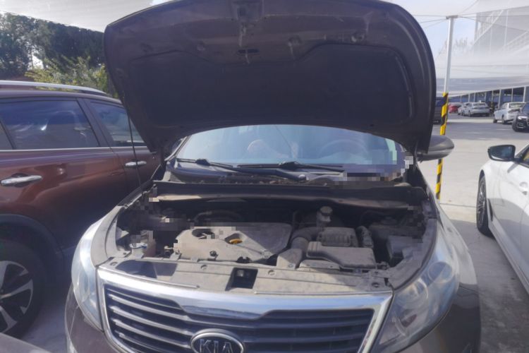Used Kia Sportage R 2012 2.0L Automatic Two-Wheel Drive GL Trim Engine Bay
