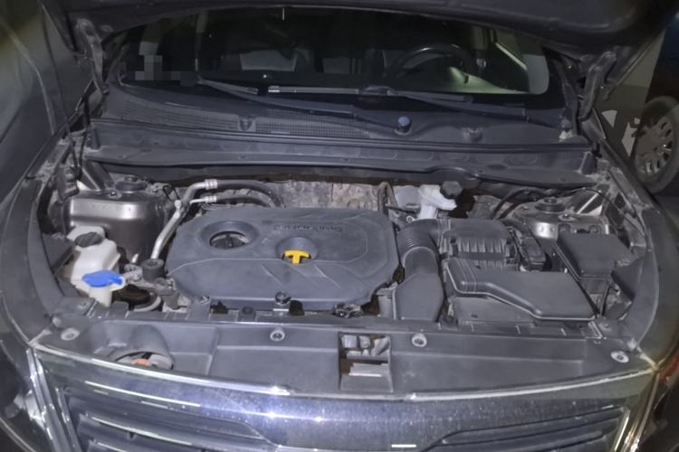 Used Kia Sportage R 2012 2.0L Automatic Two-Wheel Drive NAVI Engine Bay