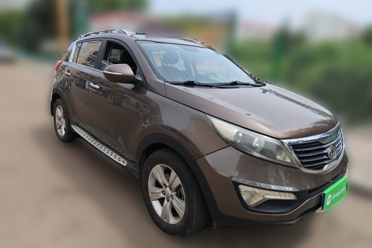 Used Kia Sportage R 2012 2.0L Manual Two-Wheel Drive GLS Front Right 45 Deg