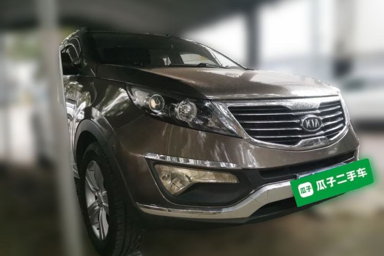Used Kia Sportage R 2012 2.0L Automatic Two-Wheel Drive GLS Front Right 45 Deg