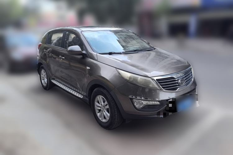 Used Kia Sportage R 2012 2.0L Automatic Two-Wheel Drive GL Trim Front Right 45 Deg