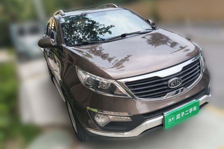Used Kia Sportage R 2012 2.0L Automatic Two-Wheel Drive GL Trim Front Right 45 Deg