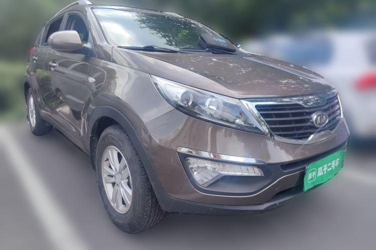 Used Kia Sportage R 2012 2.0L Automatic Two-Wheel Drive GL Trim Front Right 45 Deg