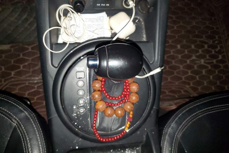 Used Kia Sportage R 2012 2.0L Automatic Two-Wheel Drive NAVI Gear Lever