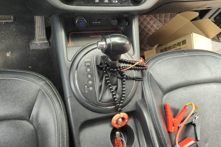 Used Kia Sportage R 2012 2.0L Automatic Two-Wheel Drive NAVI Gear Lever