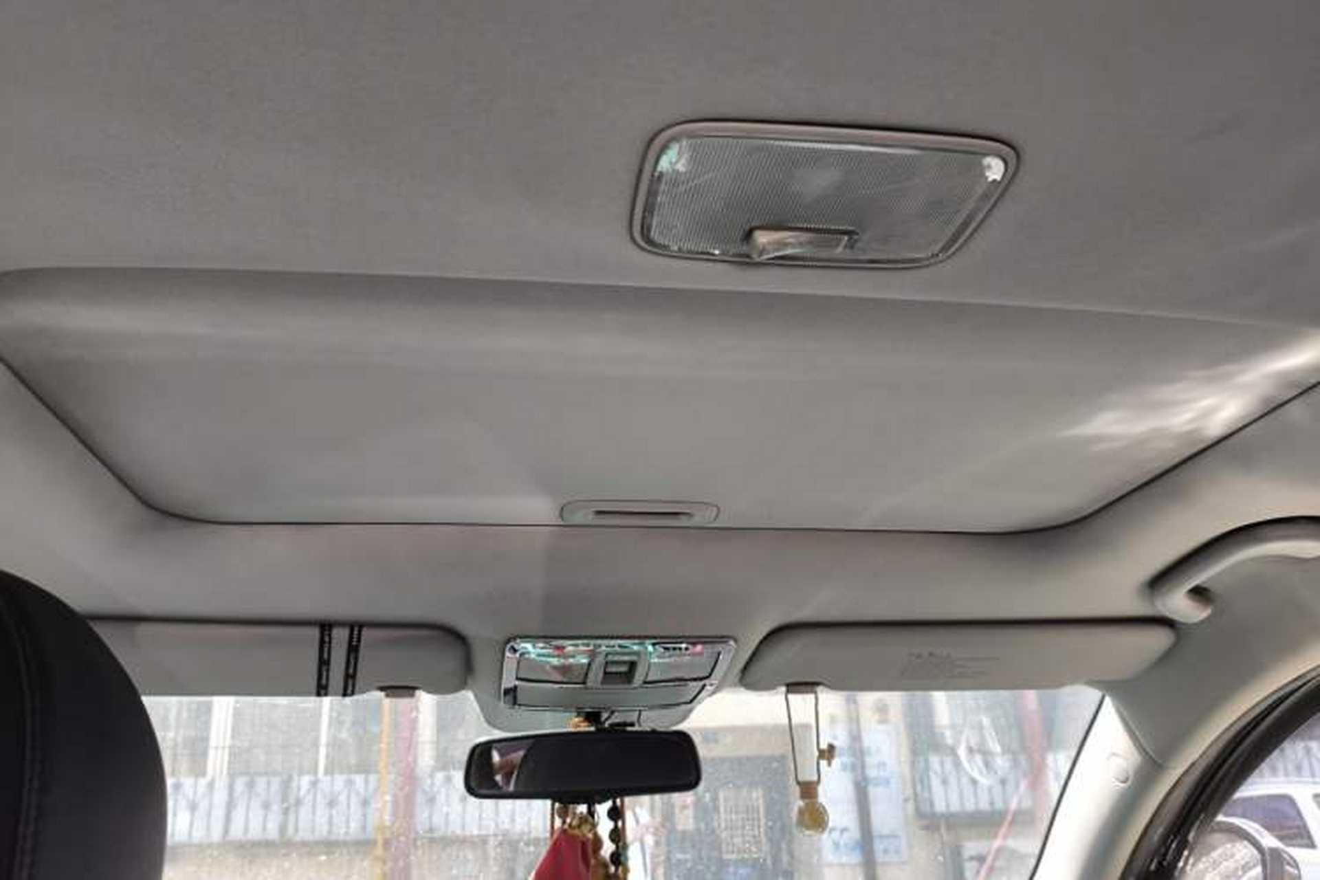 Used Kia Sportage R 2012 2.0L Automatic Two-Wheel Drive GLS Headliner