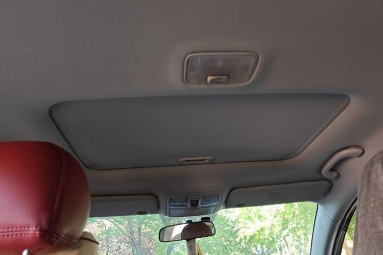 Used Kia Sportage R 2012 2.0L Automatic Two-Wheel Drive GL Trim Headliner