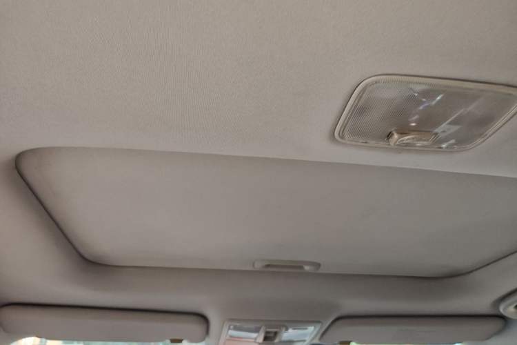 Used Kia Sportage R 2012 2.0L Automatic Two-Wheel Drive GLS Headliner