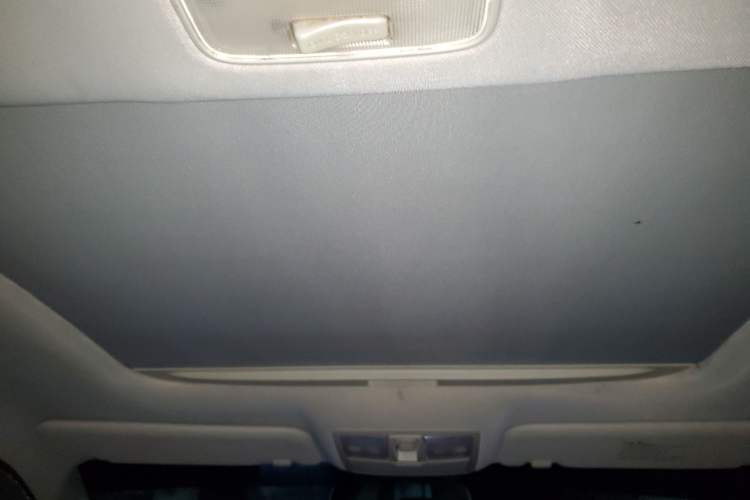Used Kia Sportage R 2012 2.0L Automatic Two-Wheel Drive NAVI Headliner
