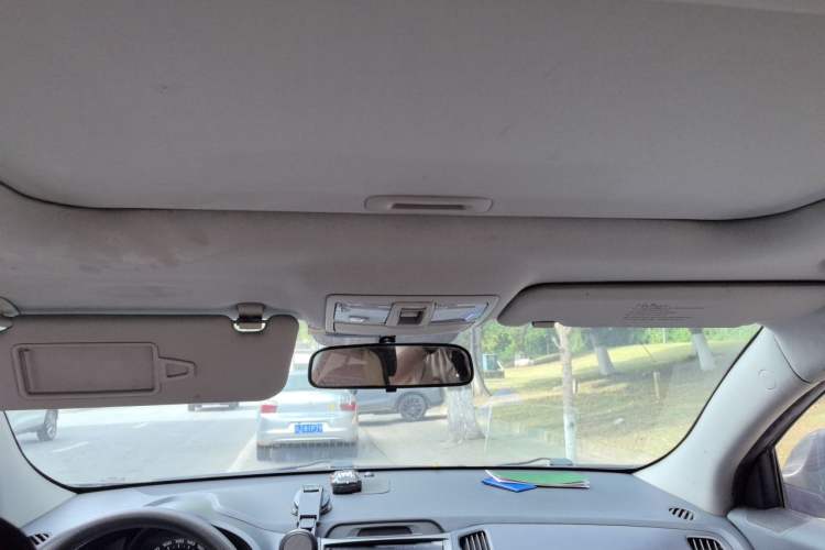 Used Kia Sportage R 2012 2.0L Automatic Two-Wheel Drive GL Trim Headliner