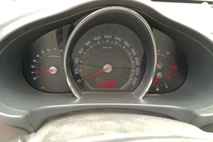 Used Kia Sportage R 2012 2.0L Manual Two-Wheel Drive GL Trim Instrument Cluster